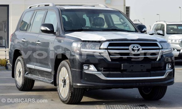 Acheter Import Voiture Toyota Land Cruiser Noir à Import - Dubai, Estuaire Acheter Import Voiture Toyota Land Cruiser Noir à Import - Dubai, Estuaire