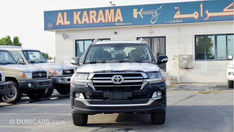 Big with watermark toyota land cruiser estuaire import dubai 5094