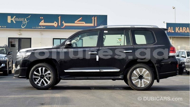 Big with watermark toyota land cruiser estuaire import dubai 5094