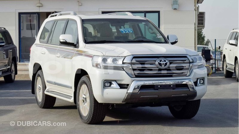 Big with watermark toyota land cruiser estuaire import dubai 5095