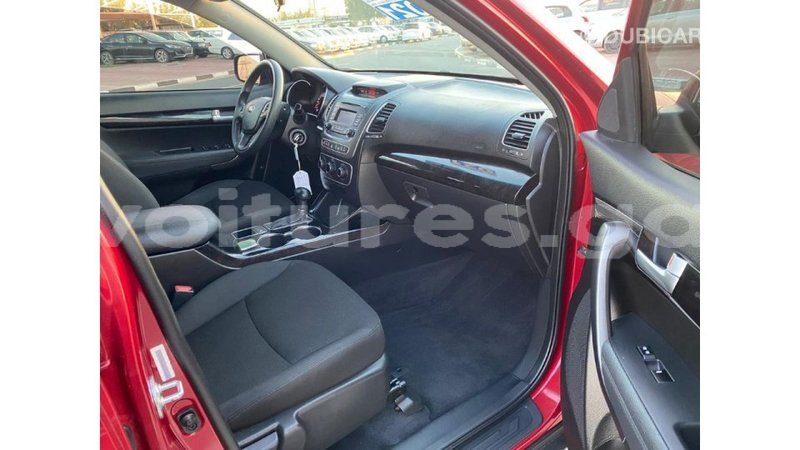 Big with watermark kia sorento estuaire import dubai 5100