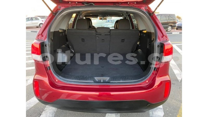 Big with watermark kia sorento estuaire import dubai 5100