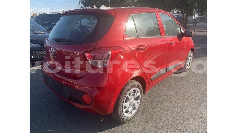 Big with watermark hyundai i10 estuaire import dubai 5102