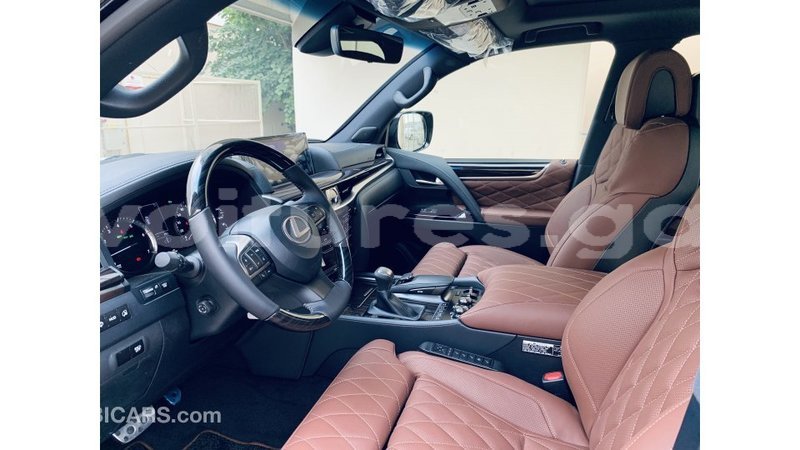 Big with watermark lexus lx estuaire import dubai 5107