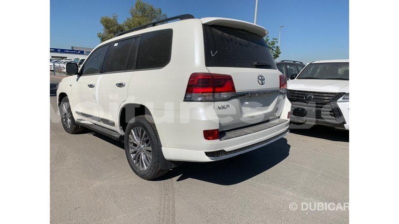 Big with watermark toyota land cruiser estuaire import dubai 5108