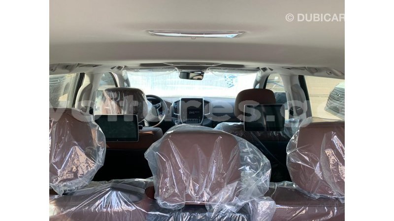 Big with watermark toyota land cruiser estuaire import dubai 5108