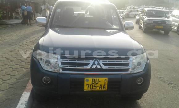 Acheter Occasion Voiture Mitsubishi Pajero Noir à Libreville au Estuaire Acheter Occasion Voiture Mitsubishi Pajero Noir à Libreville au Estuaire