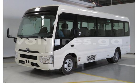 Acheter Import Voiture Toyota Coaster Blanc à Import - Dubai, Estuaire Acheter Import Voiture Toyota Coaster Blanc à Import - Dubai, Estuaire
