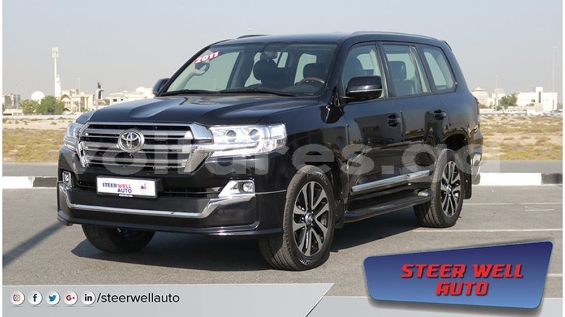 Big with watermark toyota land cruiser estuaire import dubai 5112