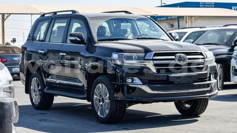 Big with watermark toyota land cruiser estuaire import dubai 5114