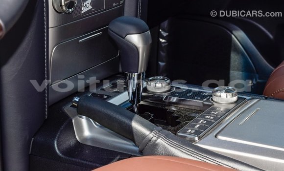 Acheter Import Voiture Toyota Land Cruiser Noir à Import - Dubai, Estuaire Acheter Import Voiture Toyota Land Cruiser Noir à Import - Dubai, Estuaire