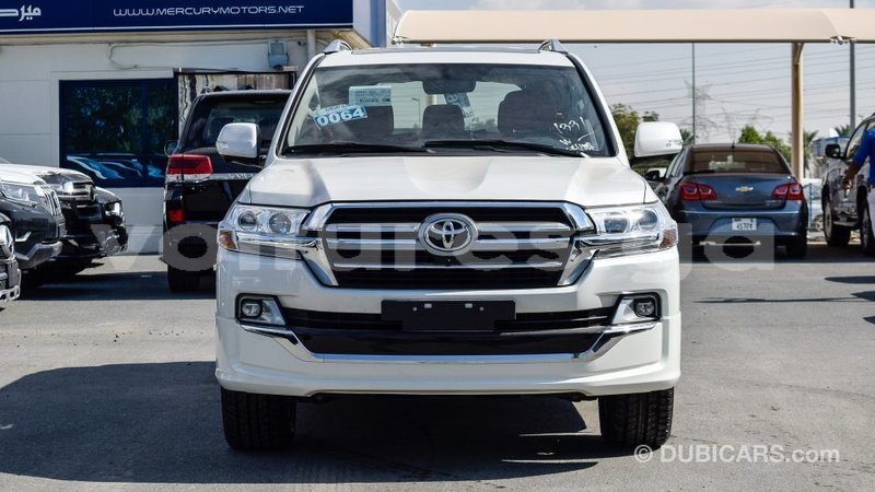 Big with watermark toyota land cruiser estuaire import dubai 5116