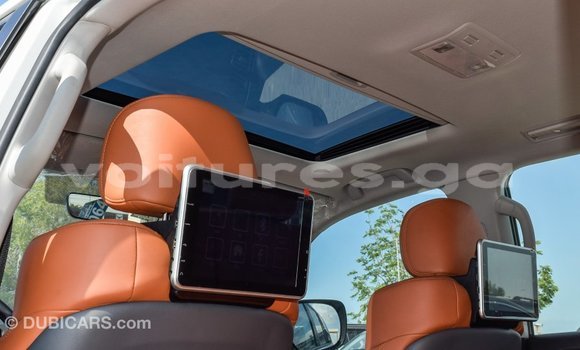 Acheter Import Voiture Toyota Land Cruiser Blanc à Import - Dubai, Estuaire Acheter Import Voiture Toyota Land Cruiser Blanc à Import - Dubai, Estuaire