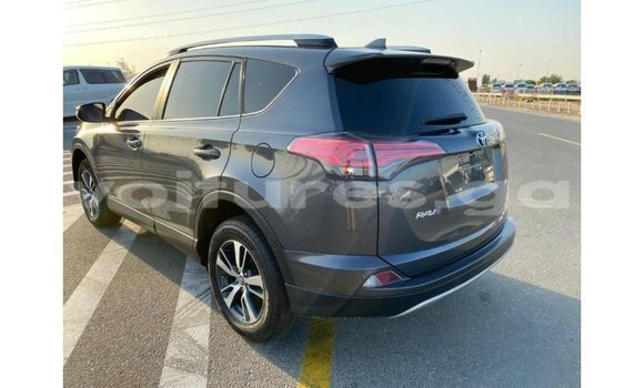 Acheter Import Utilitaire Toyota HiAce Autre à Import - Dubai, Estuaire Acheter Import Utilitaire Toyota HiAce Autre à Import - Dubai, Estuaire