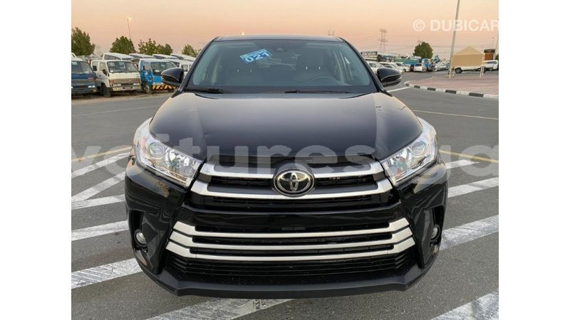 Big with watermark toyota highlander estuaire import dubai 5122