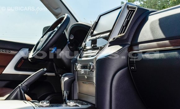 Acheter Import Voiture Toyota Land Cruiser Noir à Import - Dubai, Estuaire Acheter Import Voiture Toyota Land Cruiser Noir à Import - Dubai, Estuaire