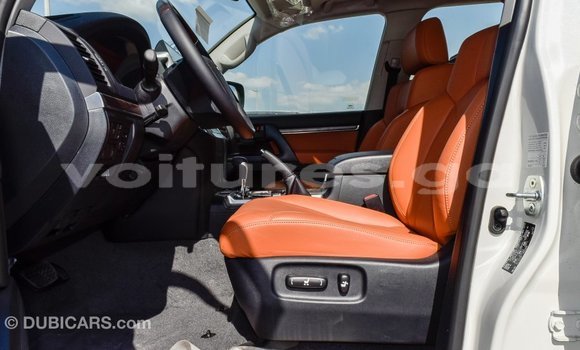 Acheter Import Voiture Toyota Land Cruiser Blanc à Import - Dubai, Estuaire Acheter Import Voiture Toyota Land Cruiser Blanc à Import - Dubai, Estuaire