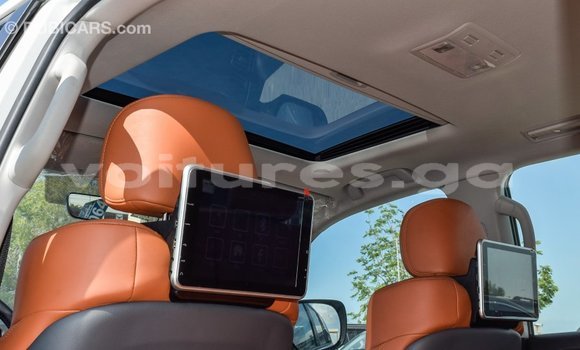 Acheter Import Voiture Toyota Land Cruiser Blanc à Import - Dubai, Estuaire Acheter Import Voiture Toyota Land Cruiser Blanc à Import - Dubai, Estuaire