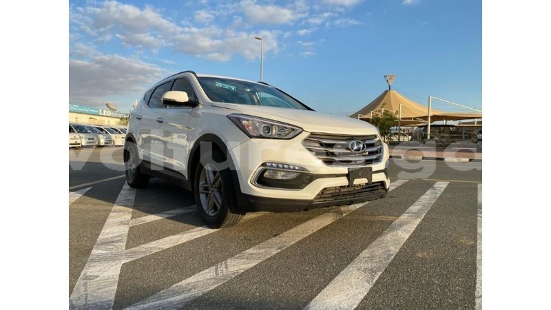 Big with watermark hyundai santa fe estuaire import dubai 5127