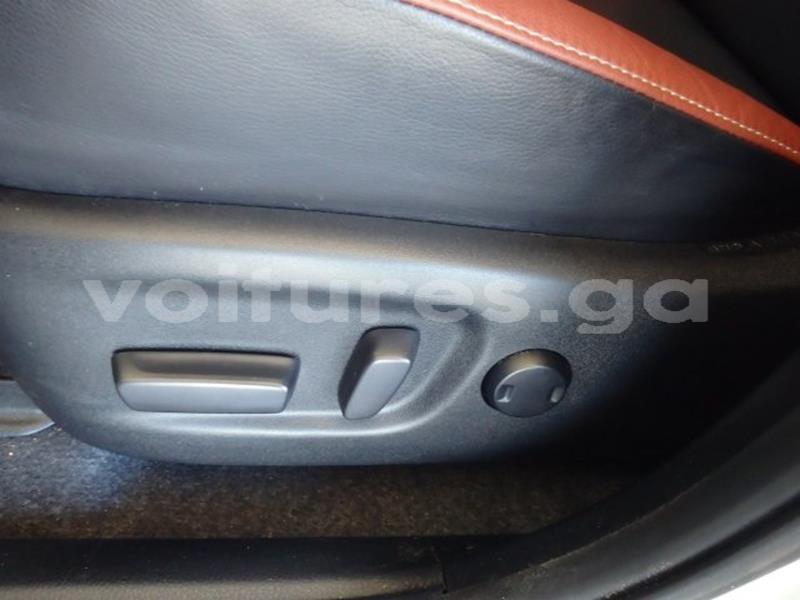 Big with watermark toyota rav4 estuaire libreville 5129