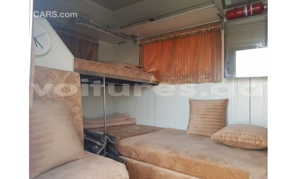 Acheter Import Voiture Kia Carens Blanc à Import - Dubai, Estuaire Acheter Import Voiture Kia Carens Blanc à Import - Dubai, Estuaire