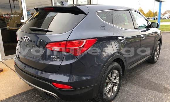 Sayi Na hannu Hyundai Santa Fe M Mota in Libreville a estuary Sayi Na hannu Hyundai Santa Fe M Mota in Libreville a estuary