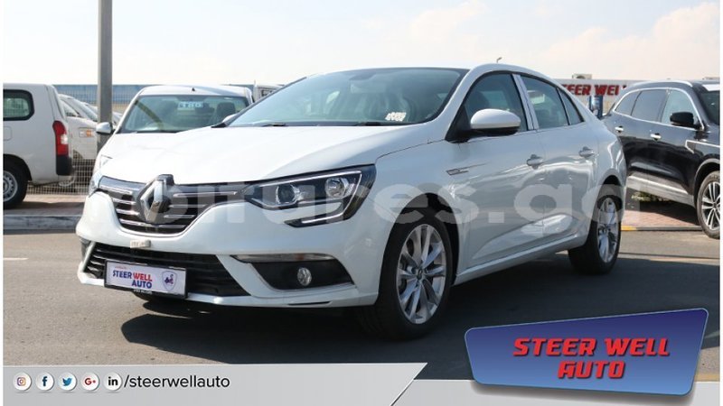 Big with watermark renault megane estuaire import dubai 5136