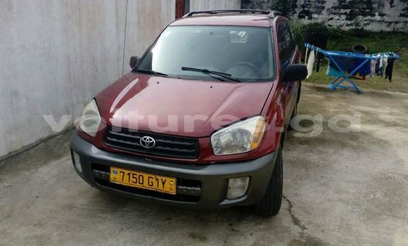 Acheter Occasion Voiture Toyota RAV4 Rouge à Libreville au Estuaire Acheter Occasion Voiture Toyota RAV4 Rouge à Libreville au Estuaire