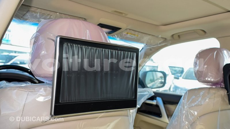 Big with watermark toyota land cruiser estuaire import dubai 5140