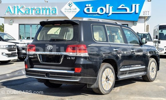 Acheter Import Voiture Toyota Land Cruiser Noir à Import - Dubai, Estuaire Acheter Import Voiture Toyota Land Cruiser Noir à Import - Dubai, Estuaire