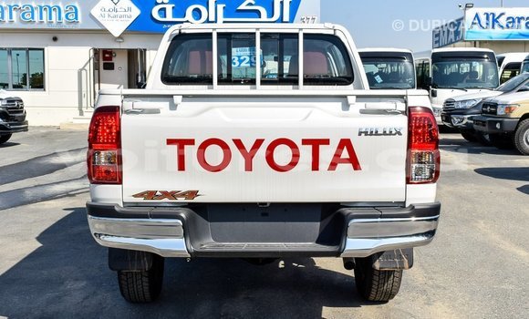 Acheter Import Voiture Toyota Hilux Blanc à Import - Dubai, Estuaire Acheter Import Voiture Toyota Hilux Blanc à Import - Dubai, Estuaire