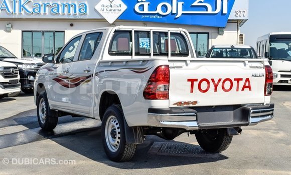 Acheter Import Voiture Toyota Hilux Blanc à Import - Dubai, Estuaire Acheter Import Voiture Toyota Hilux Blanc à Import - Dubai, Estuaire