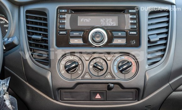 Acheter Import Voiture Mitsubishi L200 Blanc à Import - Dubai, Estuaire Acheter Import Voiture Mitsubishi L200 Blanc à Import - Dubai, Estuaire