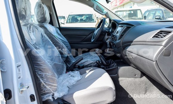 Acheter Import Voiture Mitsubishi L200 Blanc à Import - Dubai, Estuaire Acheter Import Voiture Mitsubishi L200 Blanc à Import - Dubai, Estuaire