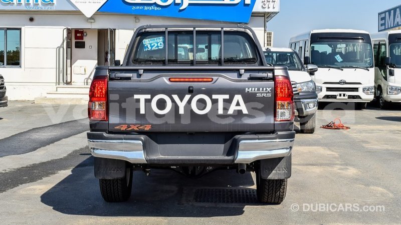 Big with watermark toyota hilux estuaire import dubai 5145