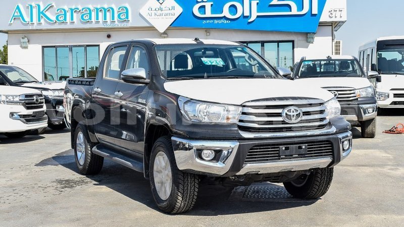 Big with watermark toyota hilux estuaire import dubai 5146