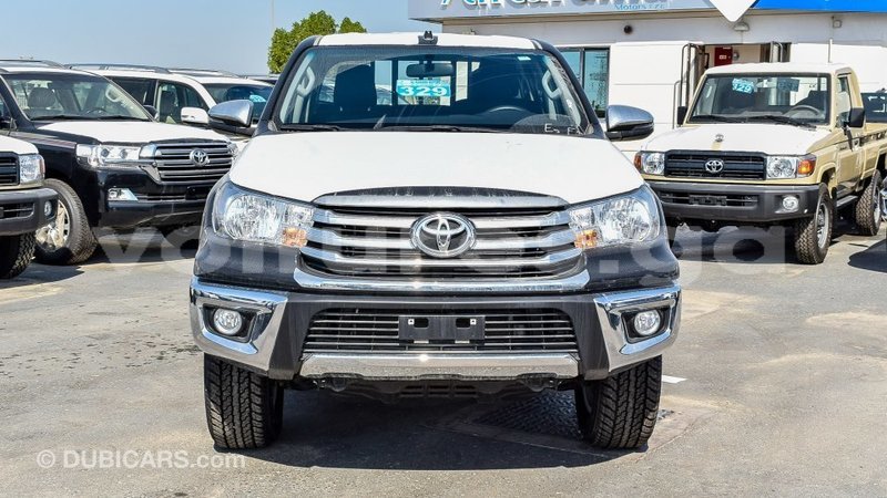 Big with watermark toyota hilux estuaire import dubai 5146