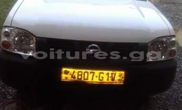 Acheter Occasion Voiture Nissan Pickup Blanc à Libreville au Estuaire Acheter Occasion Voiture Nissan Pickup Blanc à Libreville au Estuaire