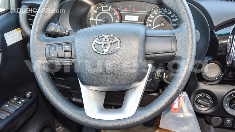 Big with watermark toyota hilux estuaire import dubai 5147