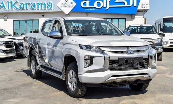 Acheter Import Voiture Mitsubishi L200 Blanc à Import - Dubai, Estuaire Acheter Import Voiture Mitsubishi L200 Blanc à Import - Dubai, Estuaire