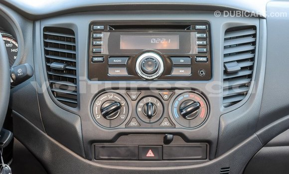 Acheter Import Voiture Mitsubishi L200 Blanc à Import - Dubai, Estuaire Acheter Import Voiture Mitsubishi L200 Blanc à Import - Dubai, Estuaire