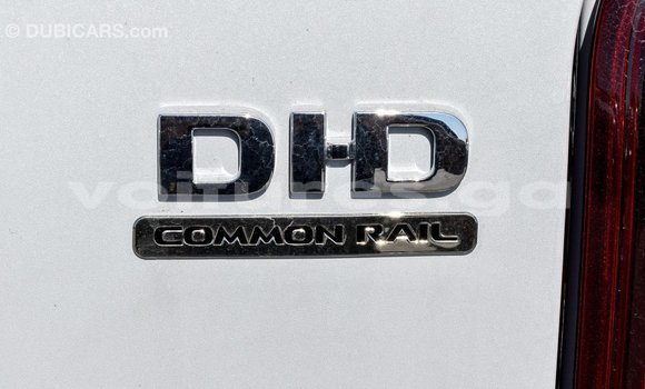 Acheter Import Voiture Mitsubishi L200 Blanc à Import - Dubai, Estuaire Acheter Import Voiture Mitsubishi L200 Blanc à Import - Dubai, Estuaire