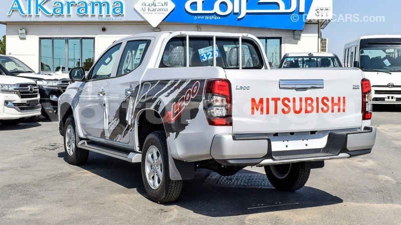 Big with watermark mitsubishi l200 estuaire import dubai 5148