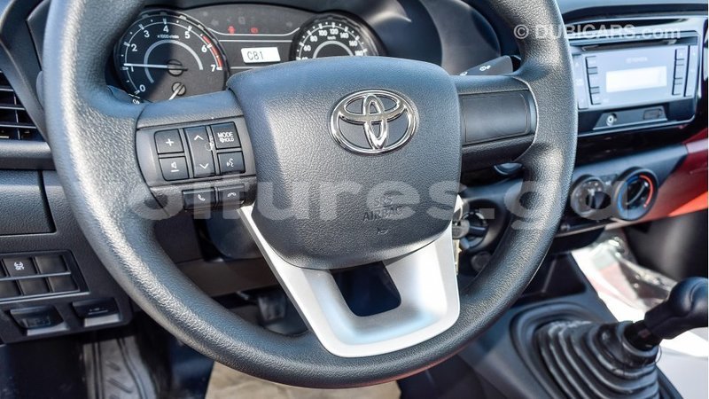 Big with watermark toyota hilux estuaire import dubai 5149