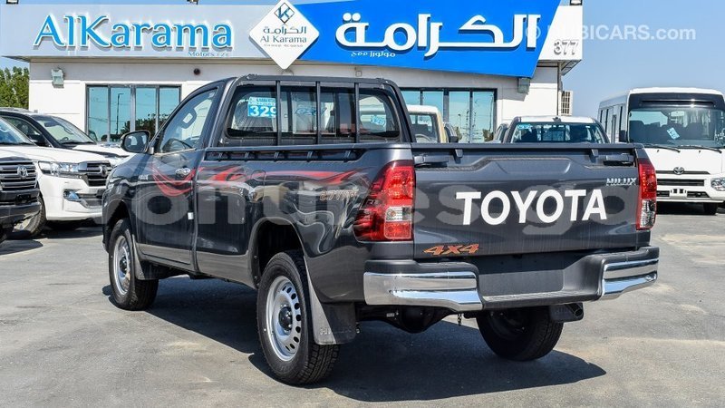 Big with watermark toyota hilux estuaire import dubai 5149