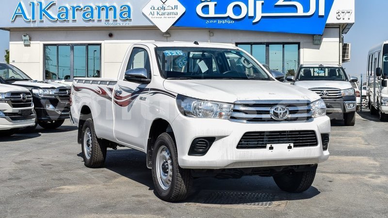 Big with watermark toyota hilux estuaire import dubai 5151