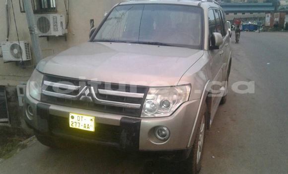 Acheter Occasion Voiture Mitsubishi Pajero Gris à Libreville au Estuaire Acheter Occasion Voiture Mitsubishi Pajero Gris à Libreville au Estuaire