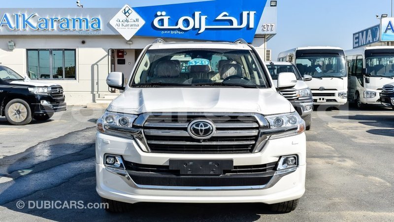 Big with watermark toyota land cruiser estuaire import dubai 5154