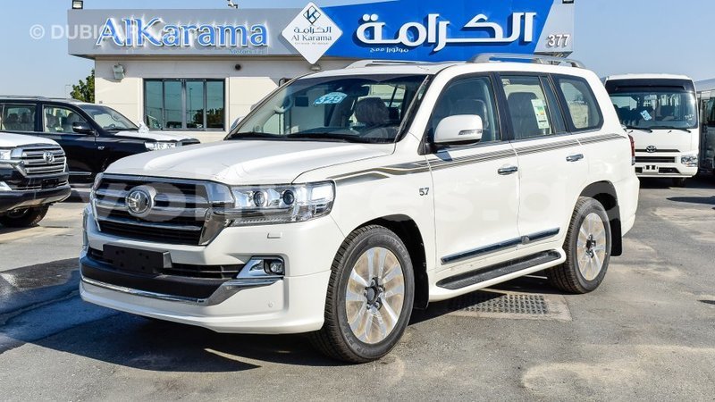 Big with watermark toyota land cruiser estuaire import dubai 5154