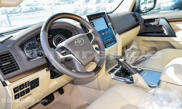Acheter Import Voiture Toyota Land Cruiser Noir à Import - Dubai, Estuaire Acheter Import Voiture Toyota Land Cruiser Noir à Import - Dubai, Estuaire